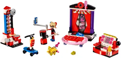 LEGO DC Super Hero Girls 41236 Harley Quinn Dorm set