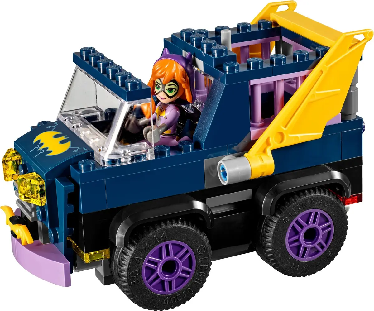 LEGO DC Super Hero Girls 41237 Batgirl Secret Bunker set, image 10