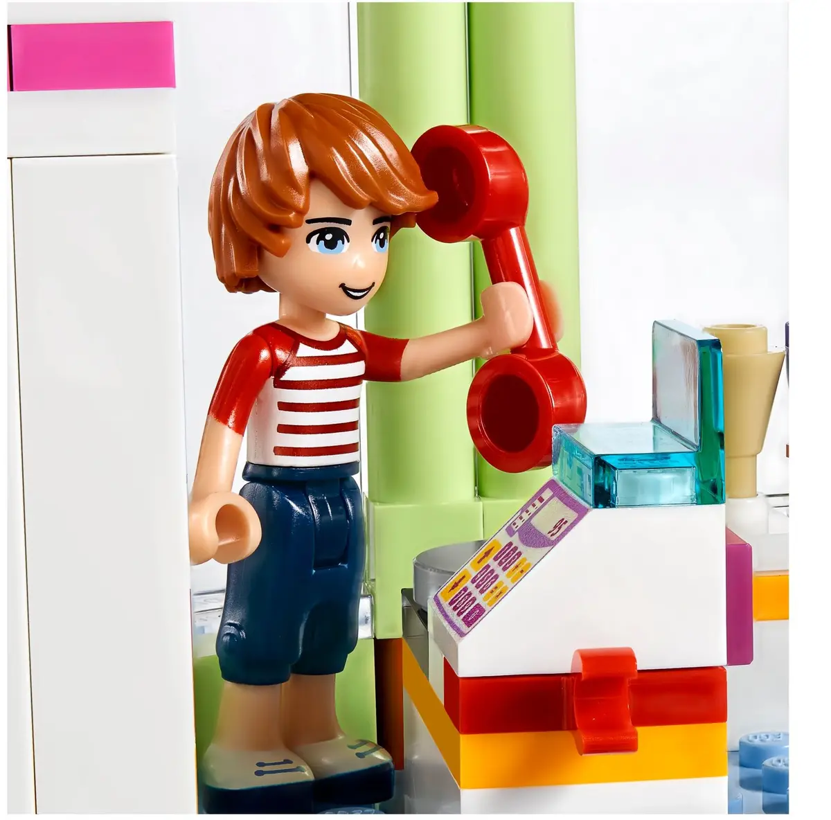LEGO Friends 41320 Heartlake Frozen Yogurt Shop set, image 6