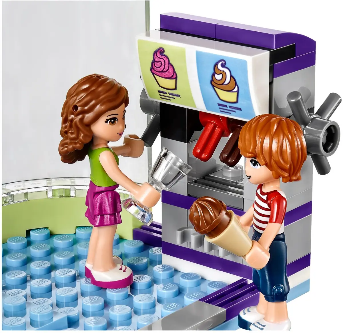 LEGO Friends 41320 Heartlake Frozen Yogurt Shop set, image 7