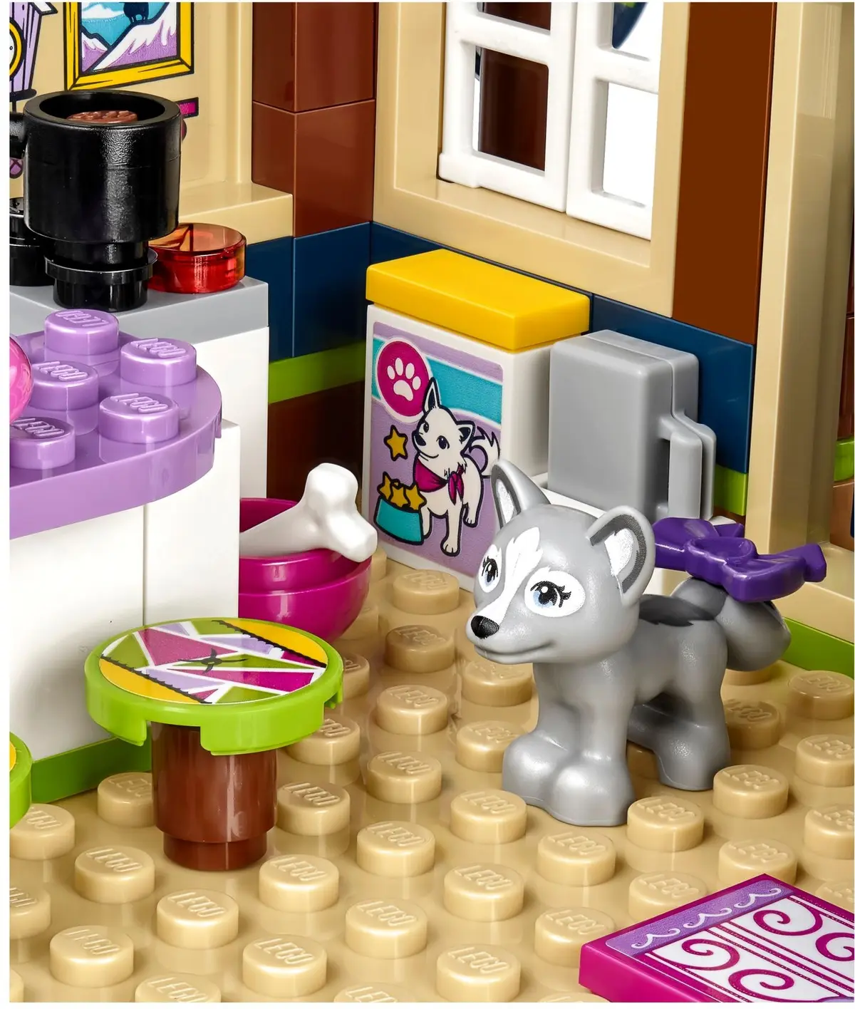 LEGO Friends 41323 Snow Resort Chalet set, image 9