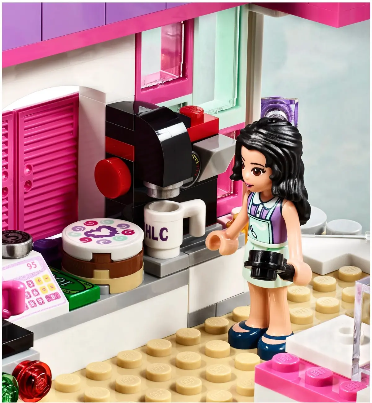LEGO Friends 41336 Emma's Art Café set, image 10