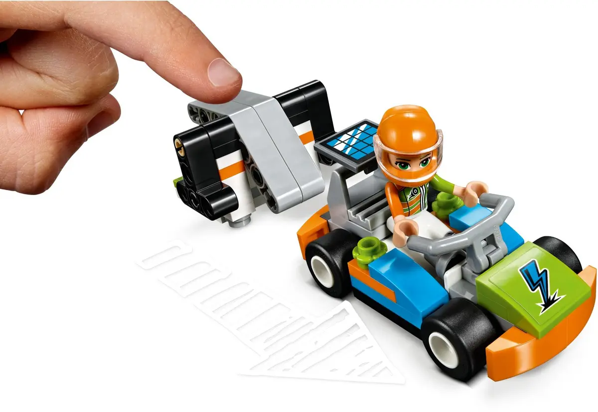 LEGO Friends 41350 Spinning Brushes Car Wash set, image 4