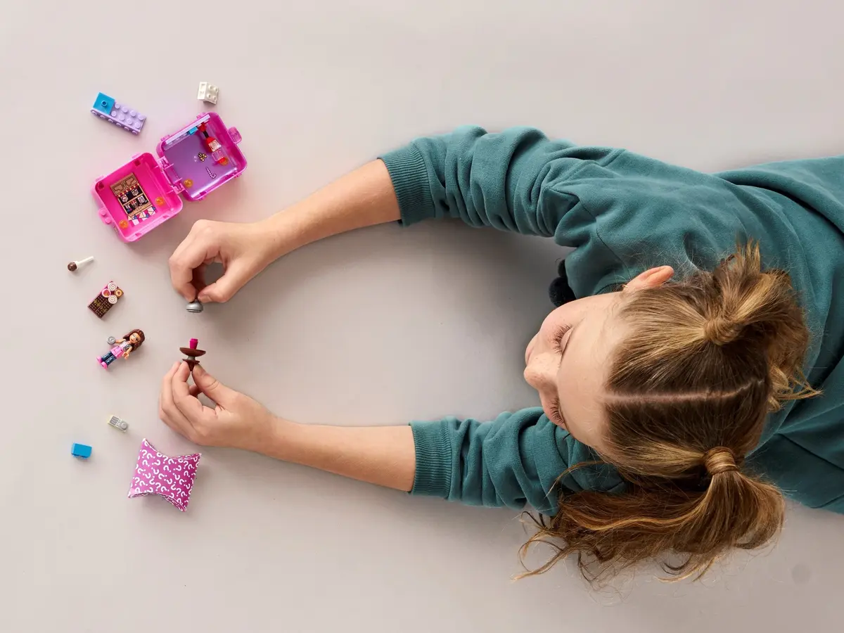 LEGO Friends 41407 Olivia's Shopping Play Cube set, image 5