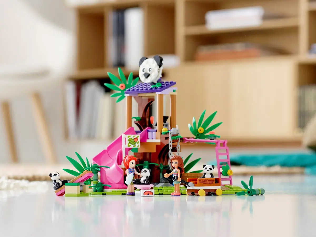 LEGO Friends 41422 Panda Jungle Tree House set, image 3
