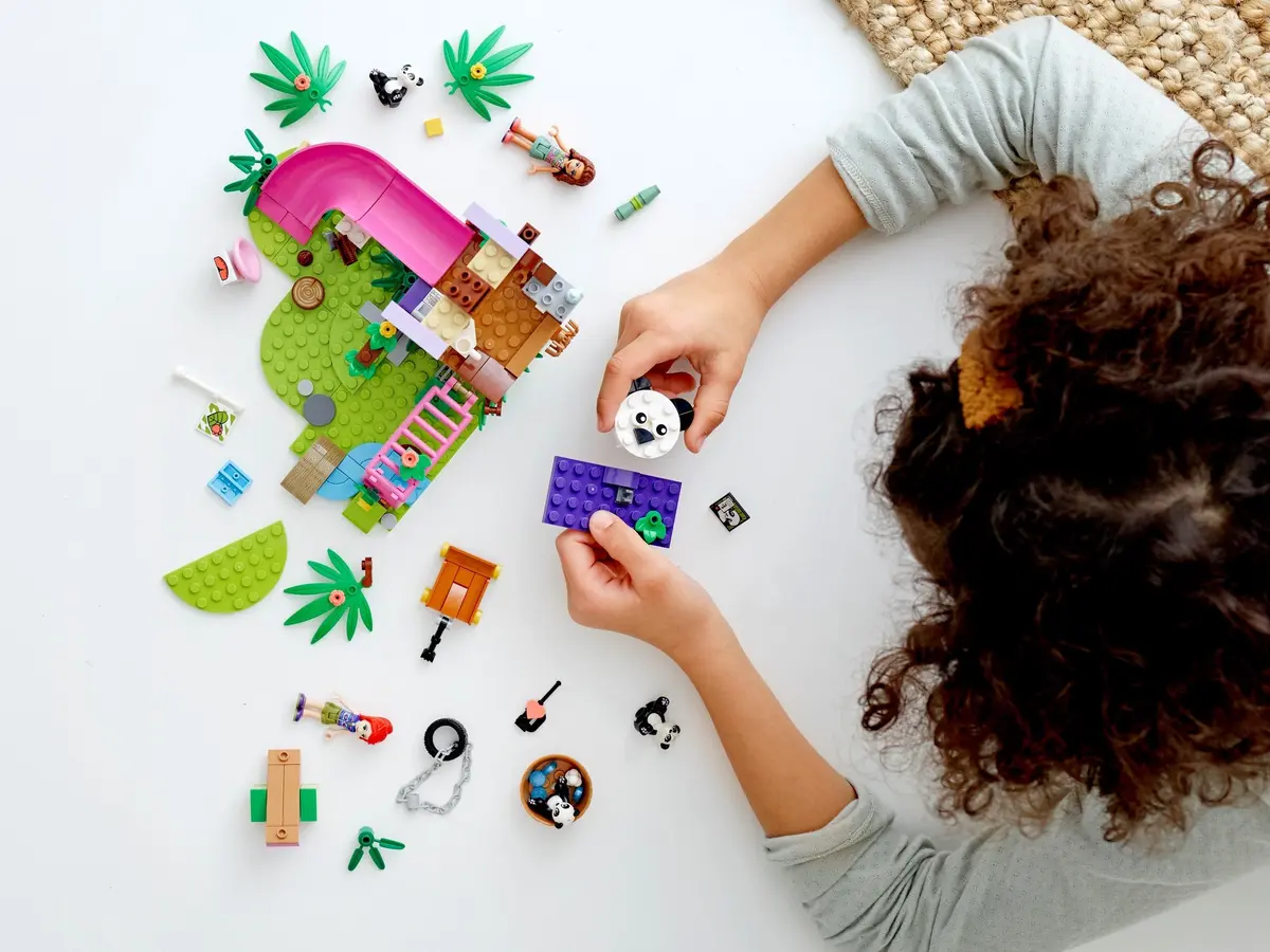 LEGO Friends 41422 Panda Jungle Tree House set, image 11