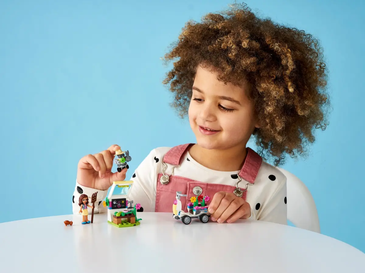 LEGO Friends 41425 Olivia's Flower Garden set, image 11