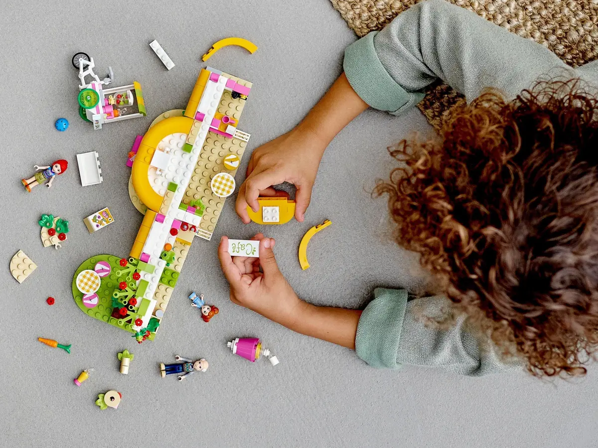 LEGO Friends 41444 Heartlake City Organic Cafe set, image 5