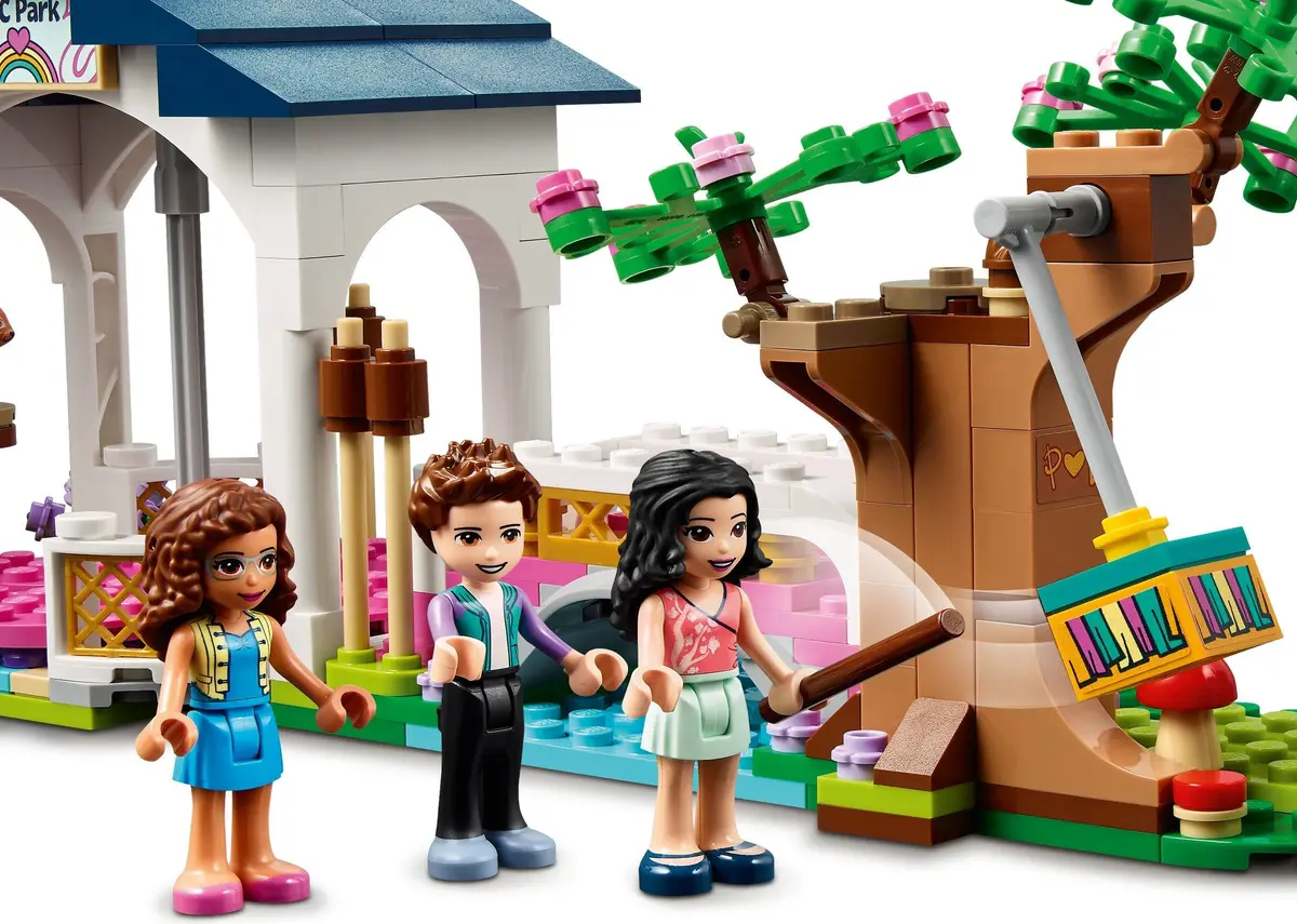 LEGO Friends 41447 Heartlake City Park set, image 8