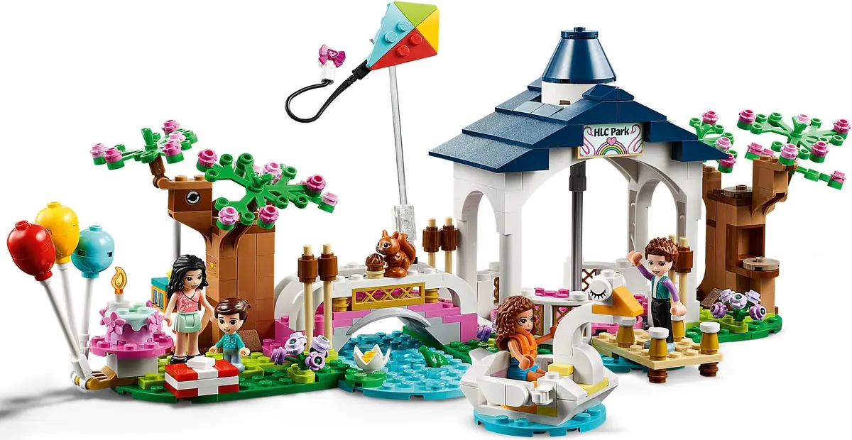 LEGO Friends 41447 Heartlake City Park set, image 5