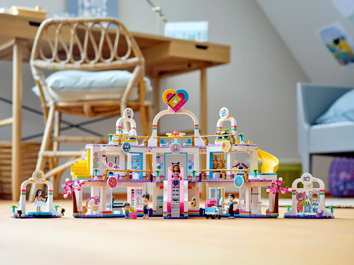LEGO Friends 41450 Heartlake City Shopping Mall set, image 11