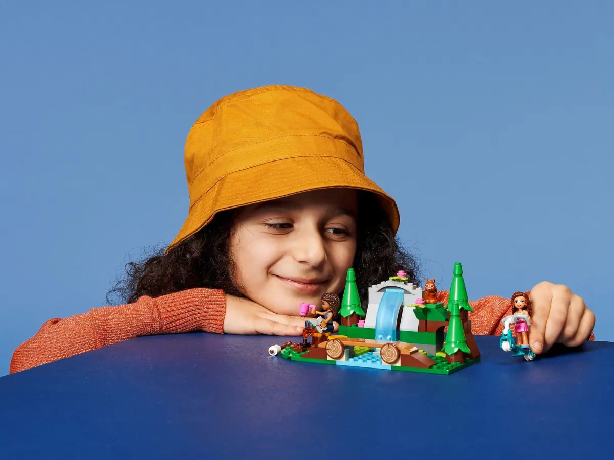 LEGO Friends 41677 Forest Waterfall set, image 6