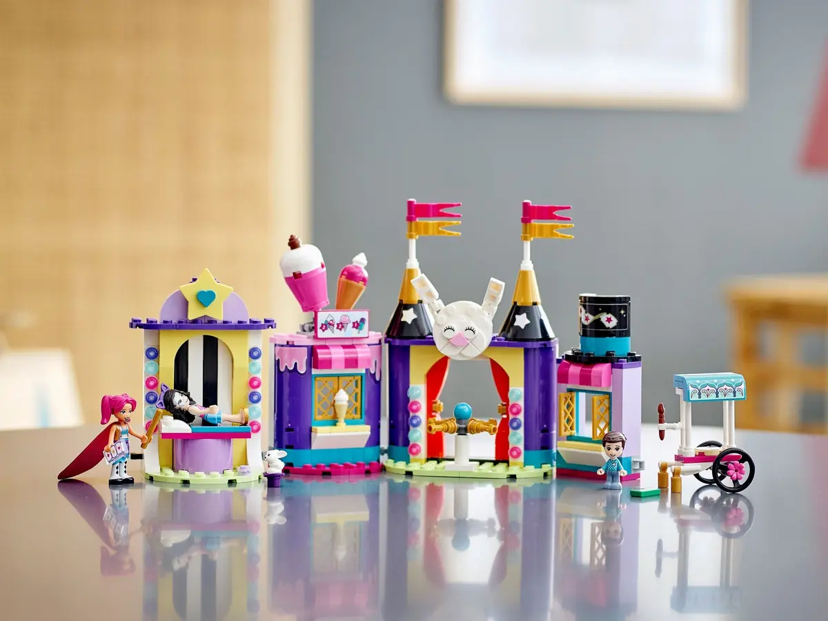 LEGO Friends 41687 Magical Funfair Stalls set, image 10