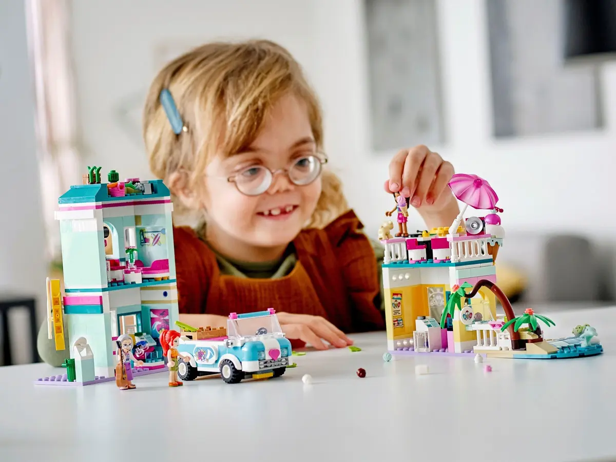 LEGO Friends 41693 Surfer Beachfront set, image 8
