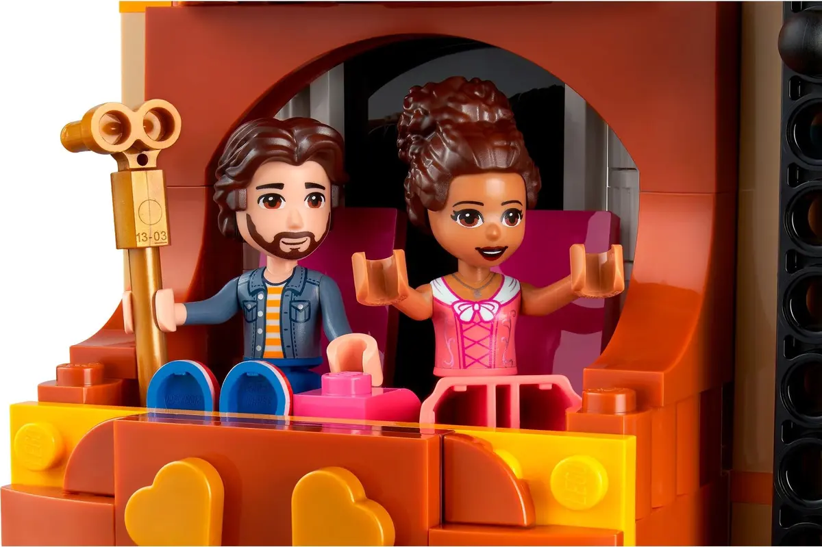 LEGO Friends 41714 Andrea's Theatre School set, image 12
