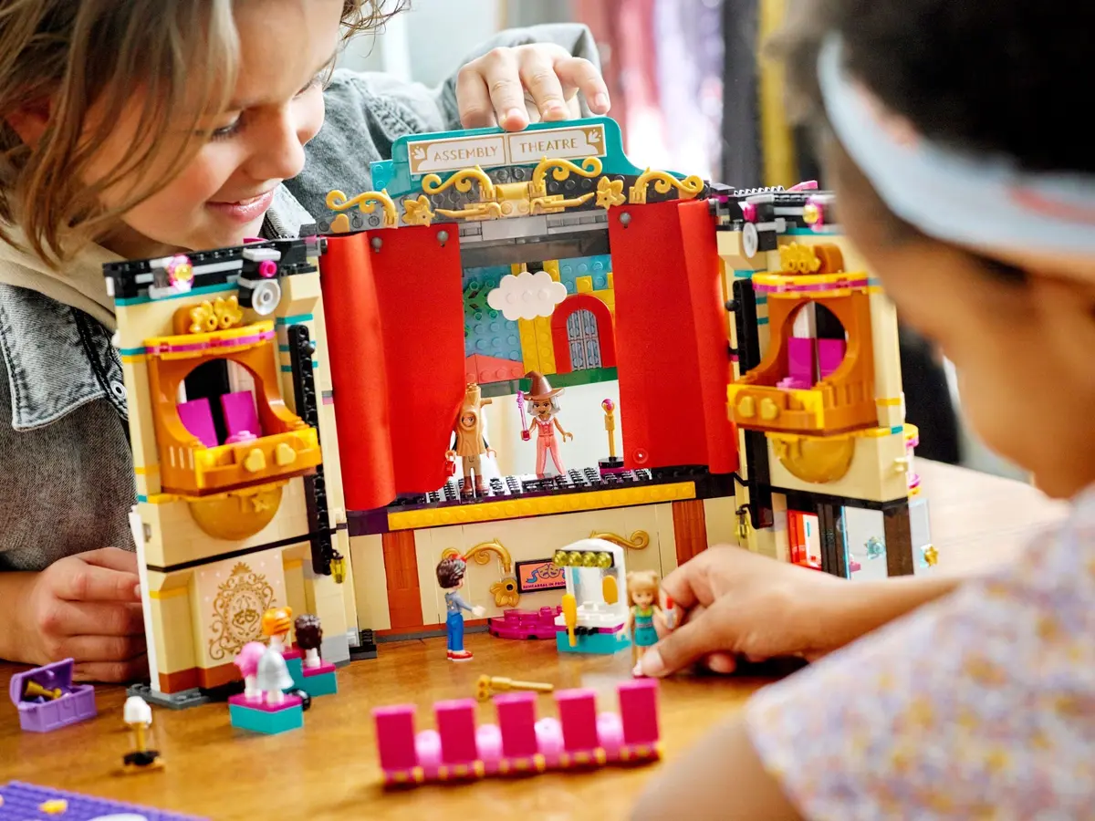LEGO Friends 41714 Andrea's Theatre School set, image 5