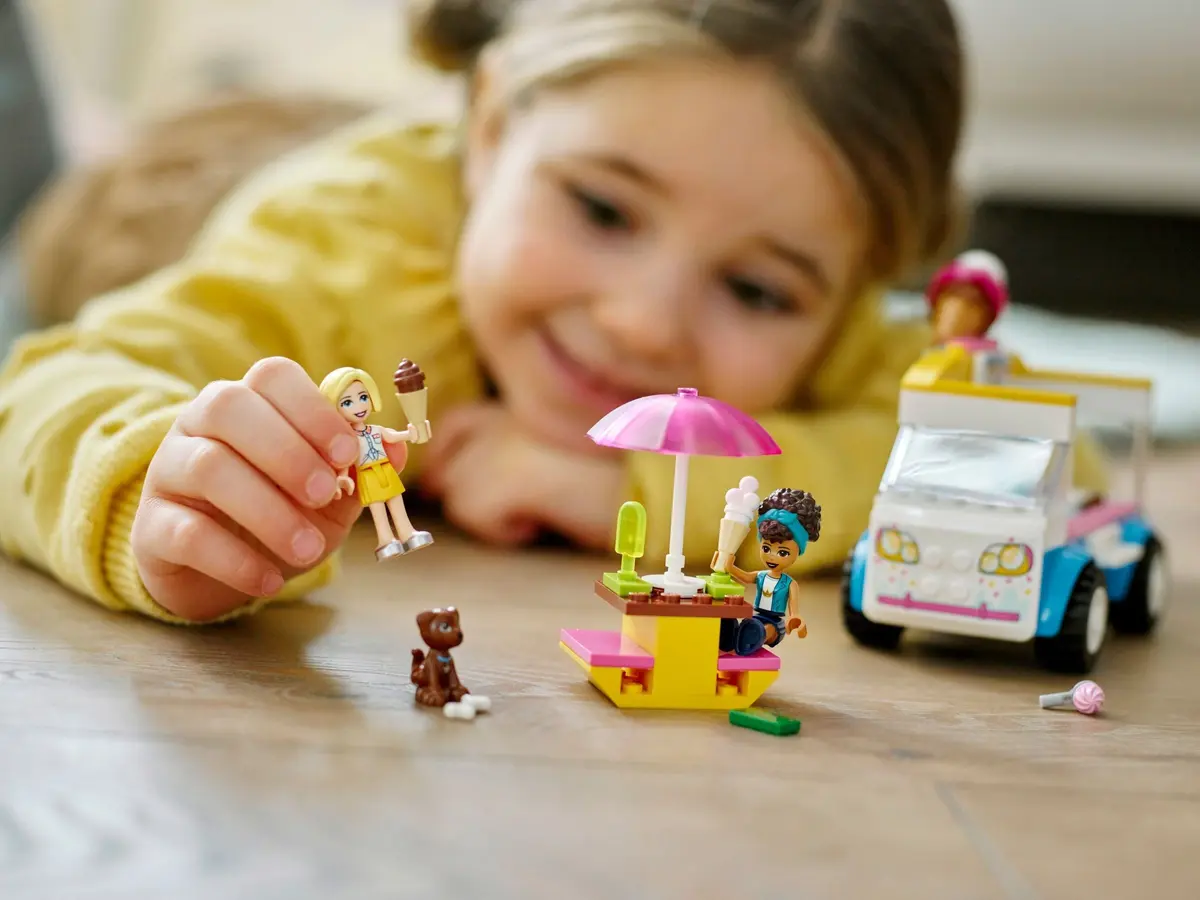 LEGO Friends 41715 Ice-Cream Truck set, image 7