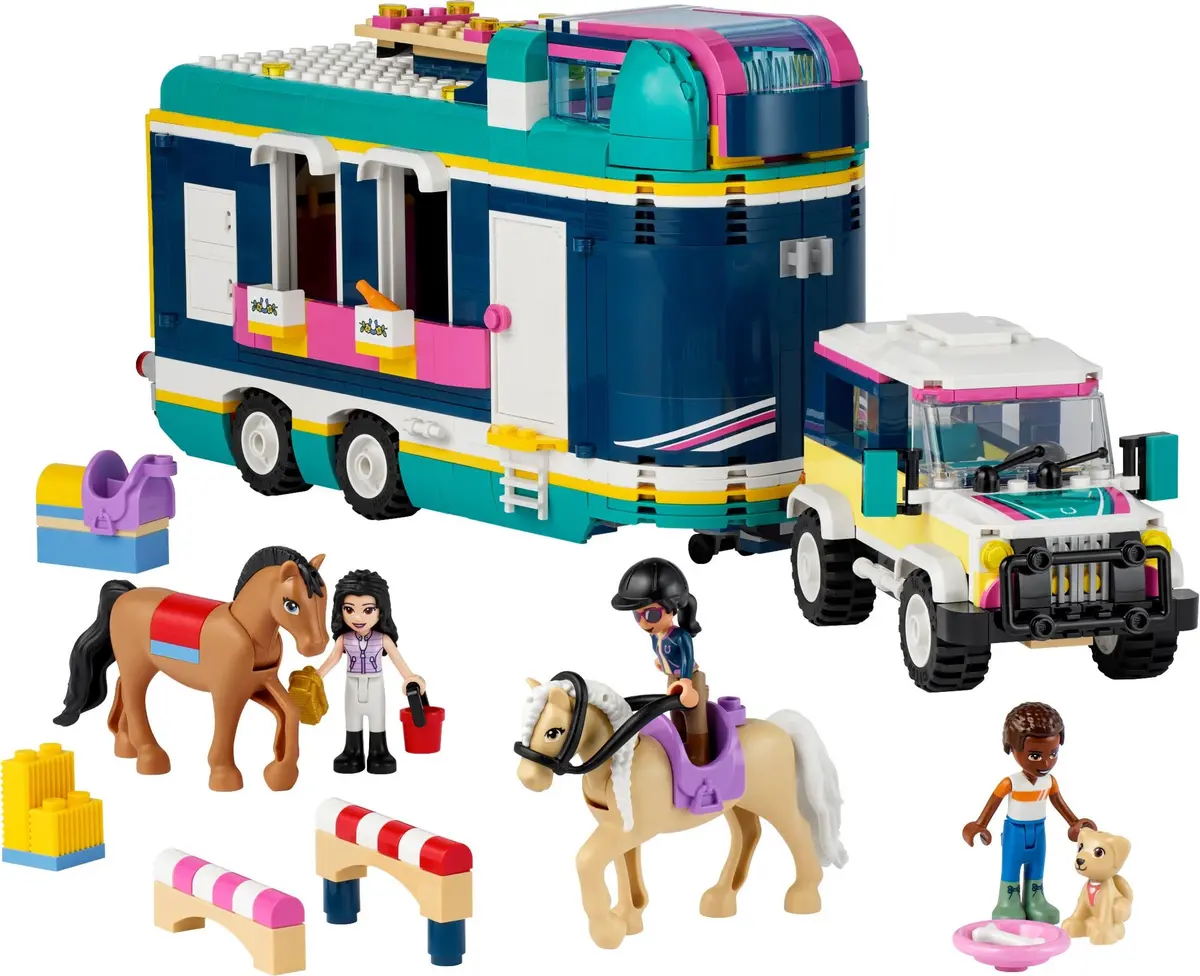 LEGO Friends 41722 Horse Show Trailer set