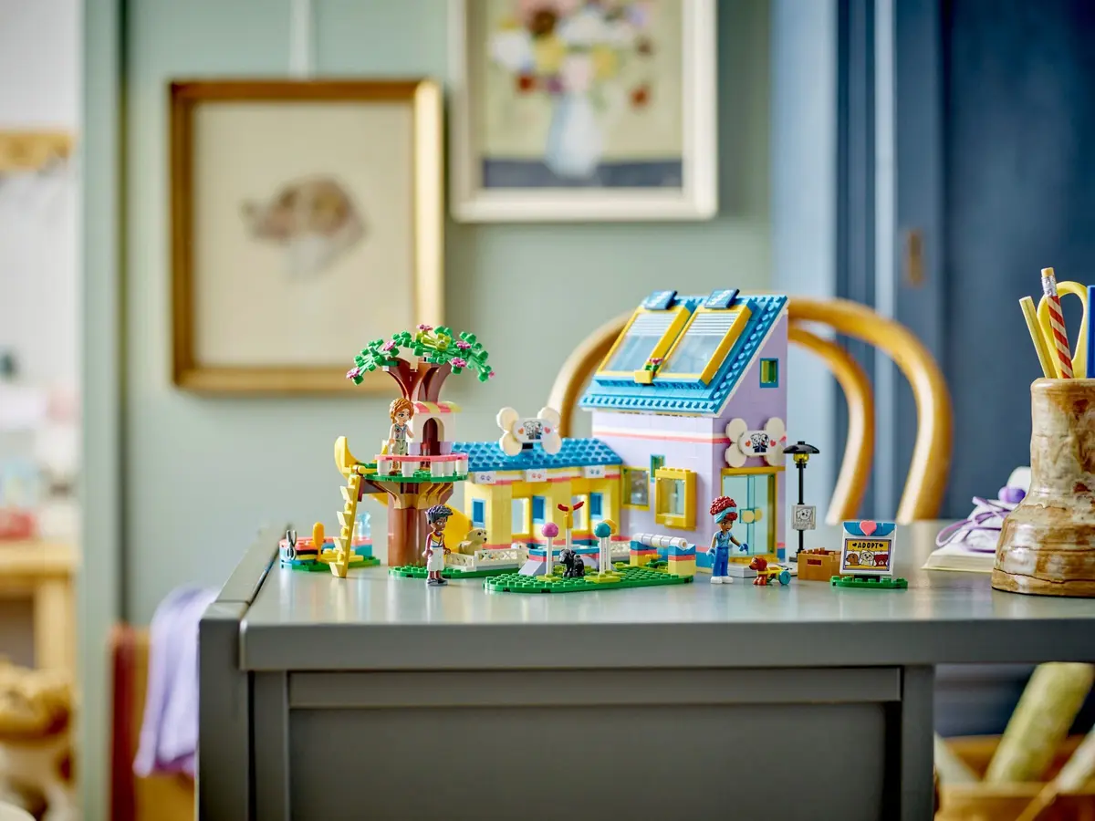 LEGO Friends 41727 Dog Rescue Centre set, image 3