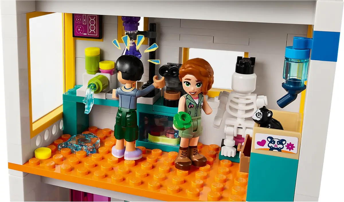 LEGO Friends 41731 Heartlake International School set, image 9