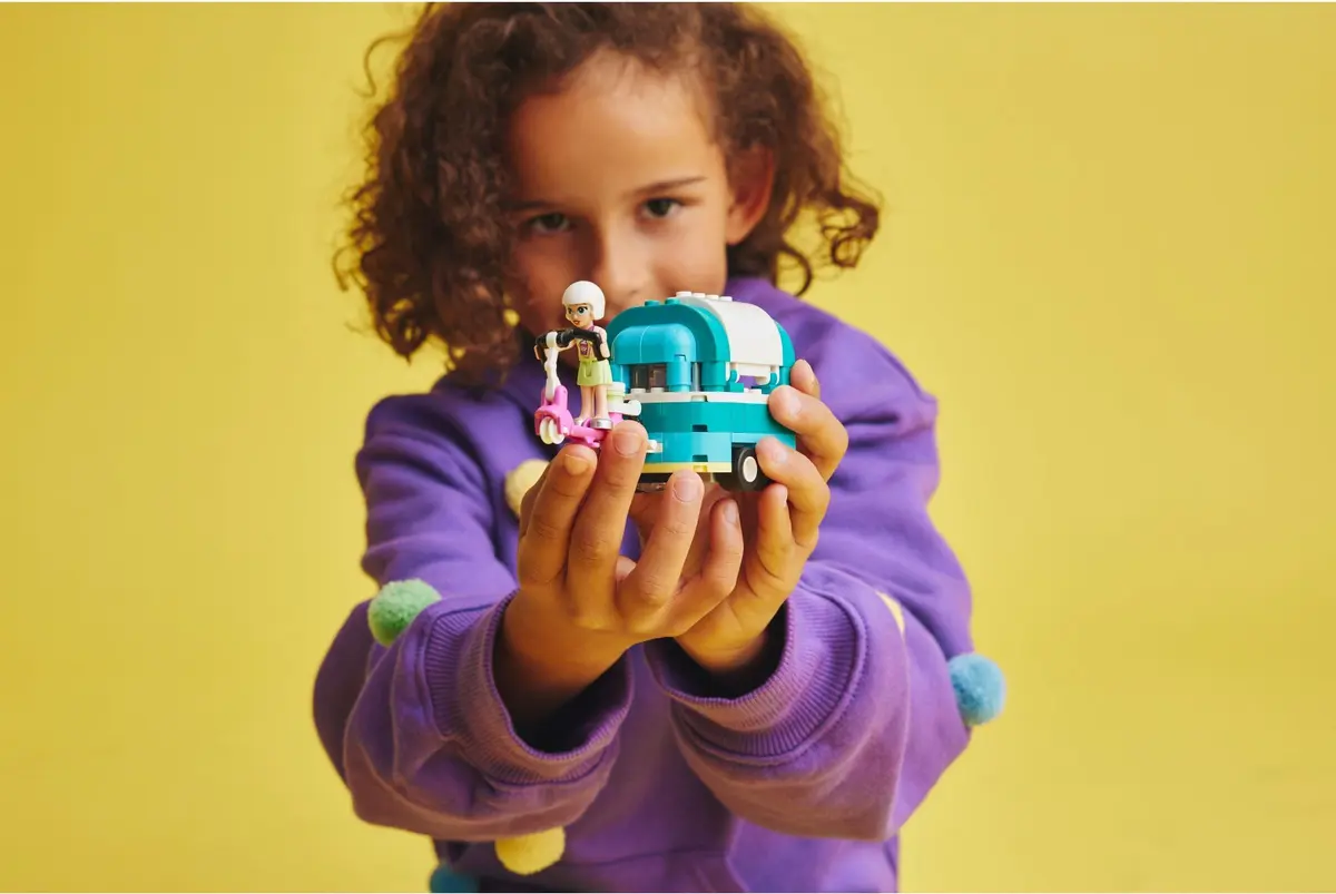 LEGO Friends 41733 Mobile Bubble Tea Shop set, image 8