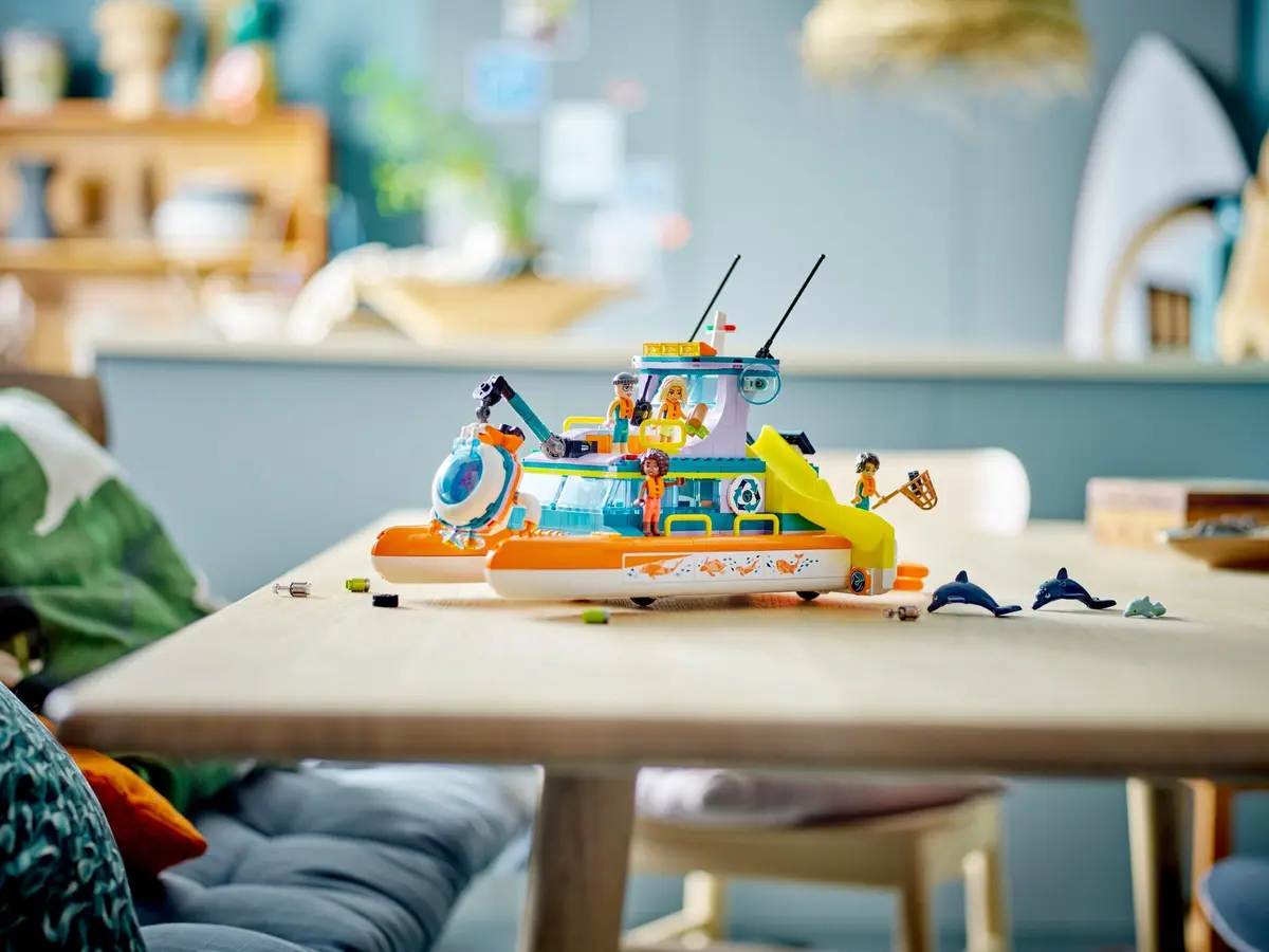 LEGO Friends 41734 Sea Rescue Boat set, image 4