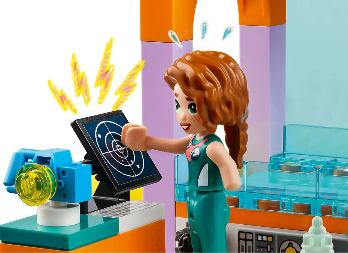 LEGO Friends 41736 Sea Rescue Centre set, image 8