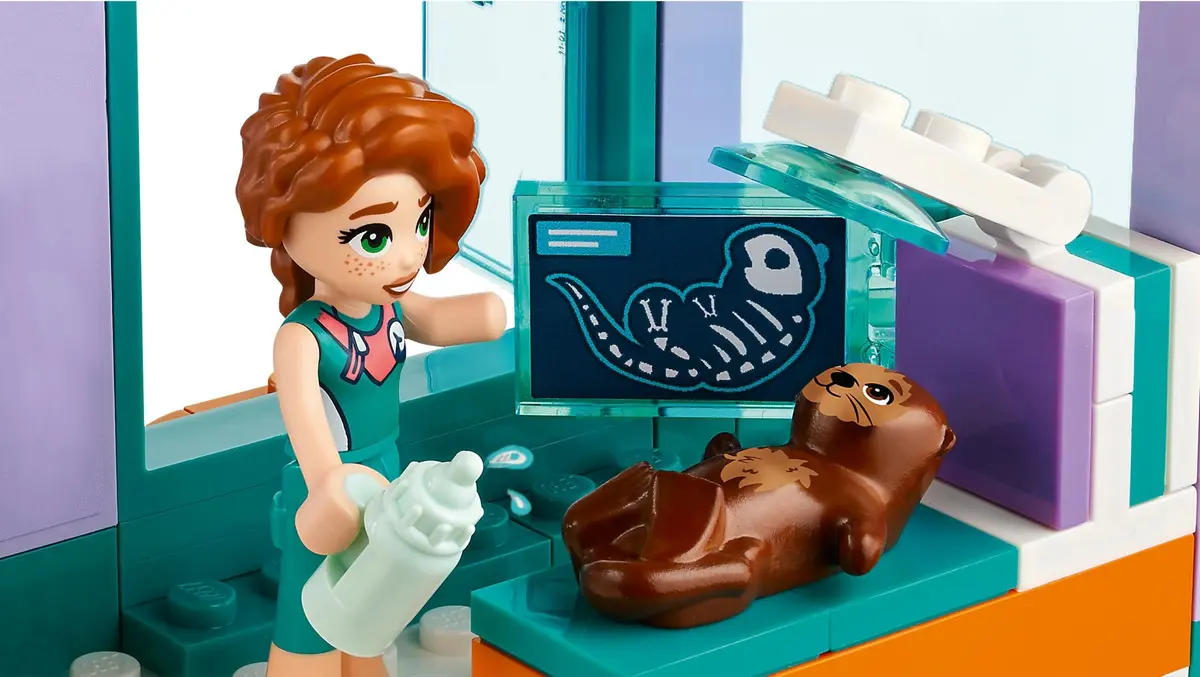 LEGO Friends 41736 Sea Rescue Centre set, image 10