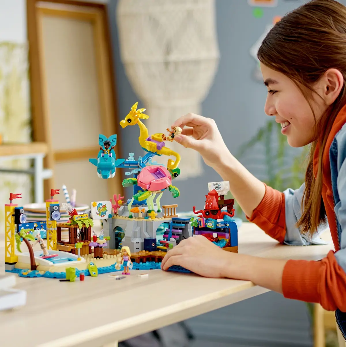 LEGO Friends 41737 Beach Amusement Park set, image 9