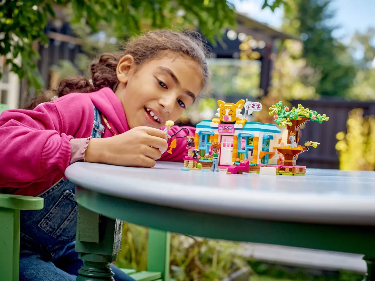 LEGO Friends 41742 Cat Hotel set, image 9