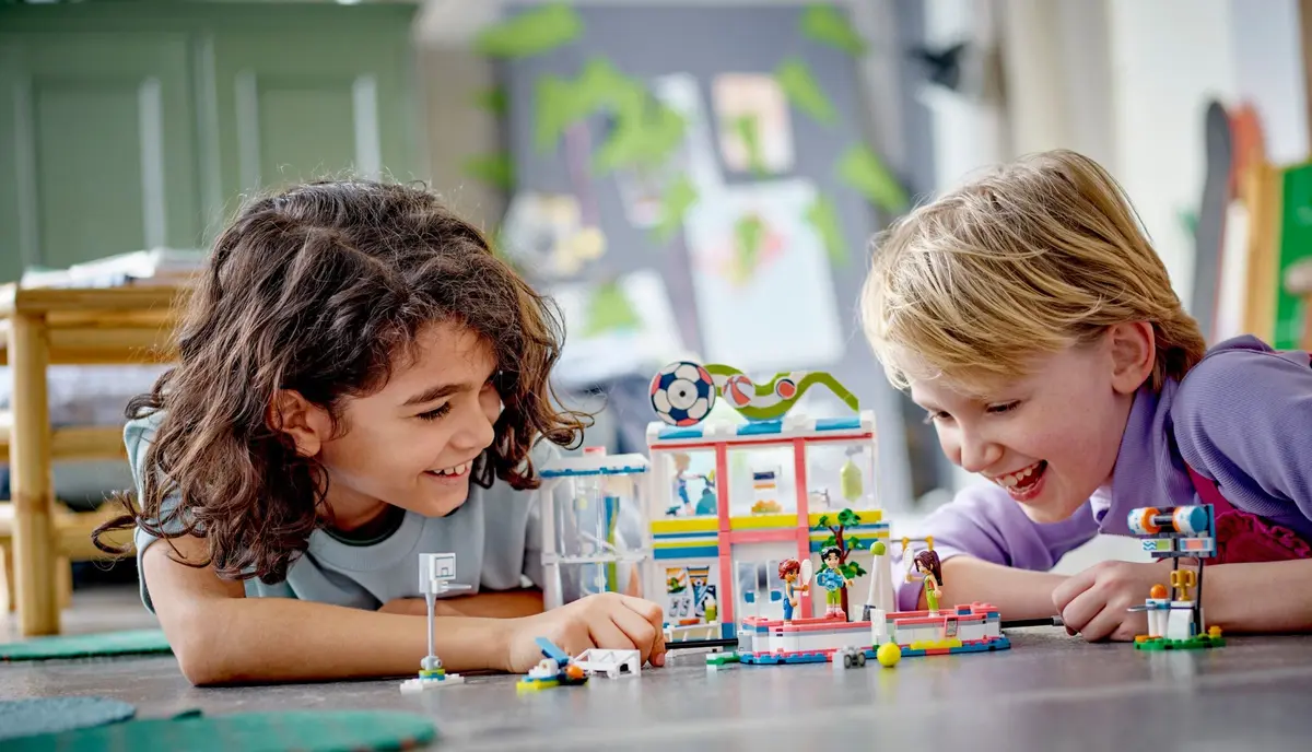 LEGO Friends 41744 Sports Centre set, image 3