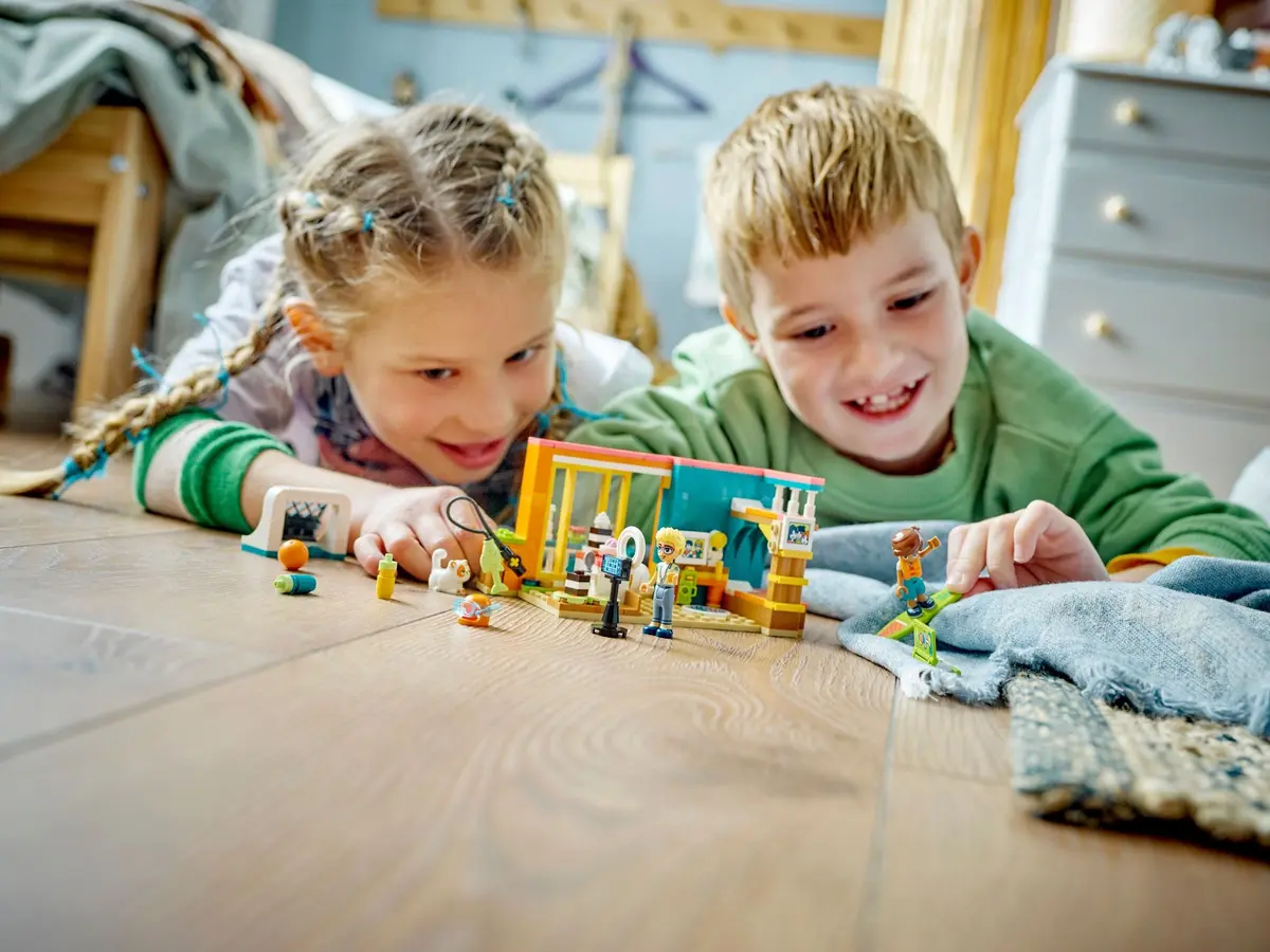 LEGO Friends 41754 Leo's Room set, image 8