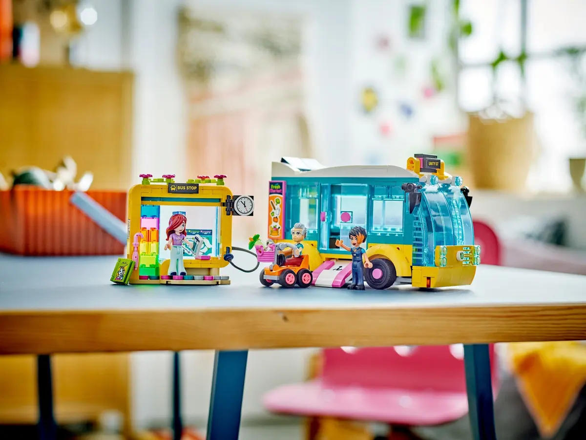 LEGO Friends 41759 Heartlake City Bus set, image 9