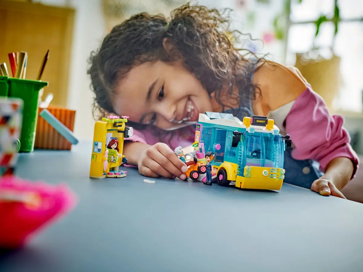 LEGO Friends 41759 Heartlake City Bus set, image 8