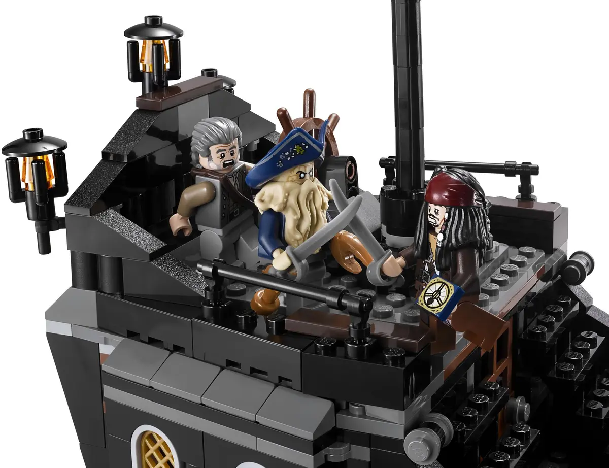 LEGO Pirates of the Caribbean 4184 The Black Pearl set, image 3