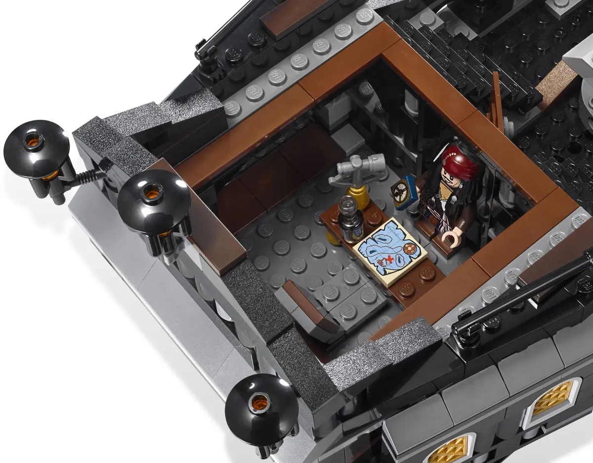 LEGO Pirates of the Caribbean 4184 The Black Pearl set, image 6