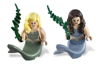 LEGO Pirates of the Caribbean 4194 Whitecap Bay set, image 6