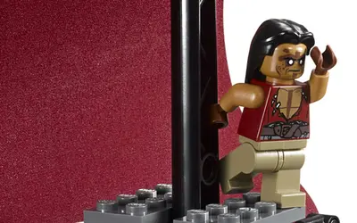 LEGO Pirates of the Caribbean 4195 Queen Anne's Revenge set, image 8