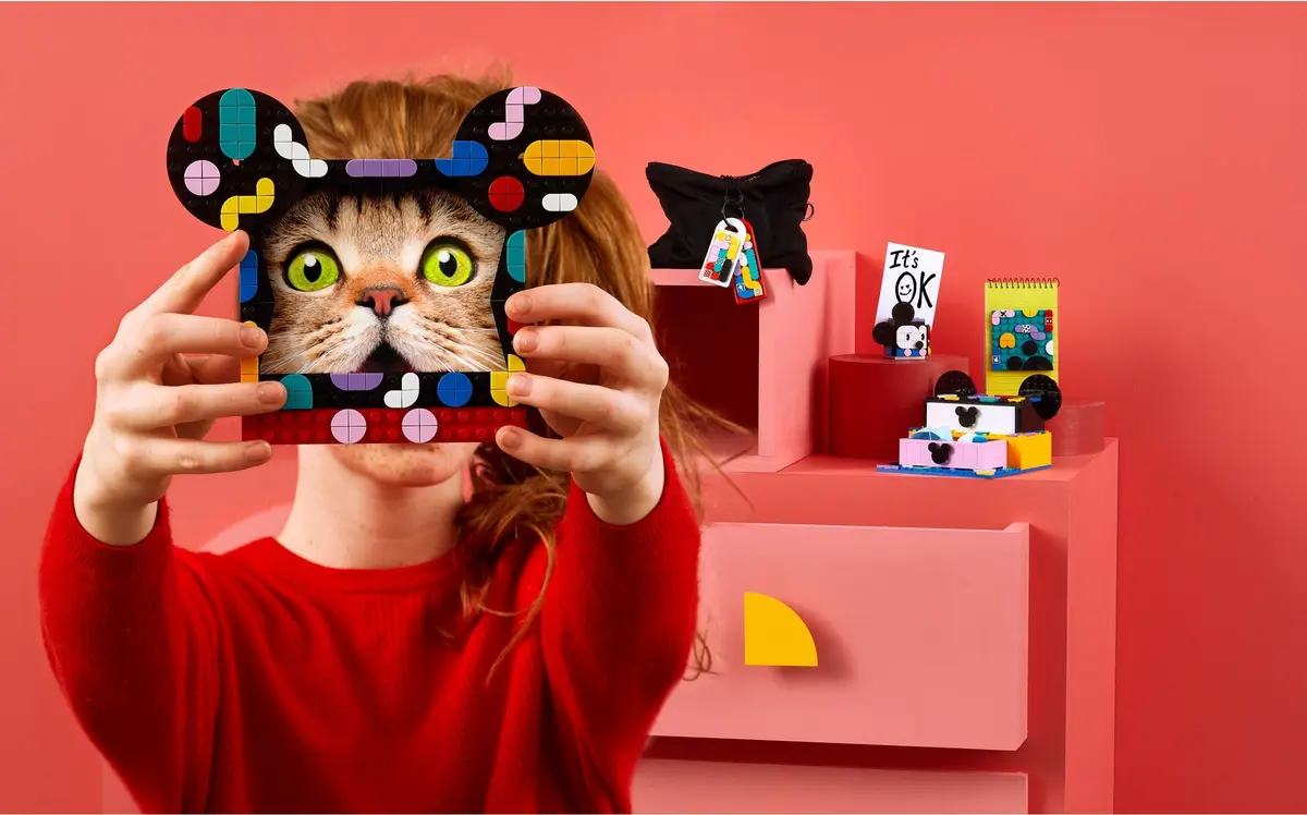 LEGO Dots 41964 Mickey Mouse & Minnie Mouse Back-to-School Project Box set, image 3