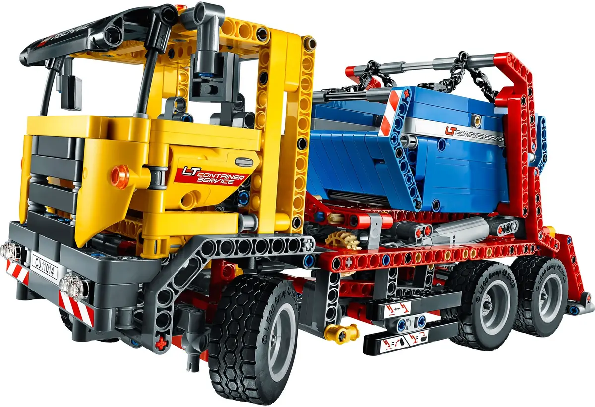 LEGO Technic 42024 Container Truck set, image 3