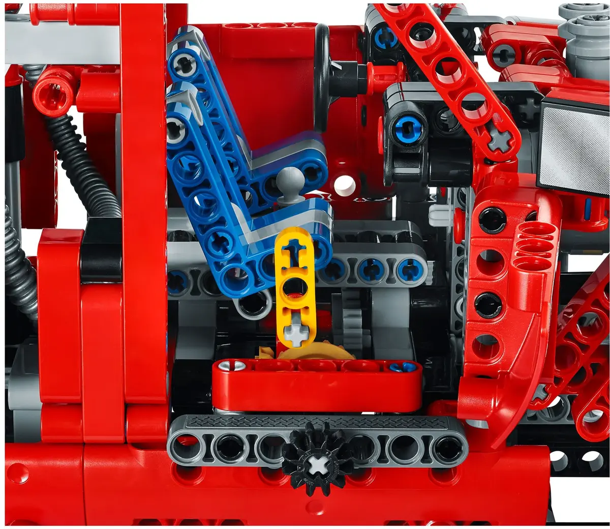 LEGO Technic 42029 Customized Pick-Up Truck set, image 5