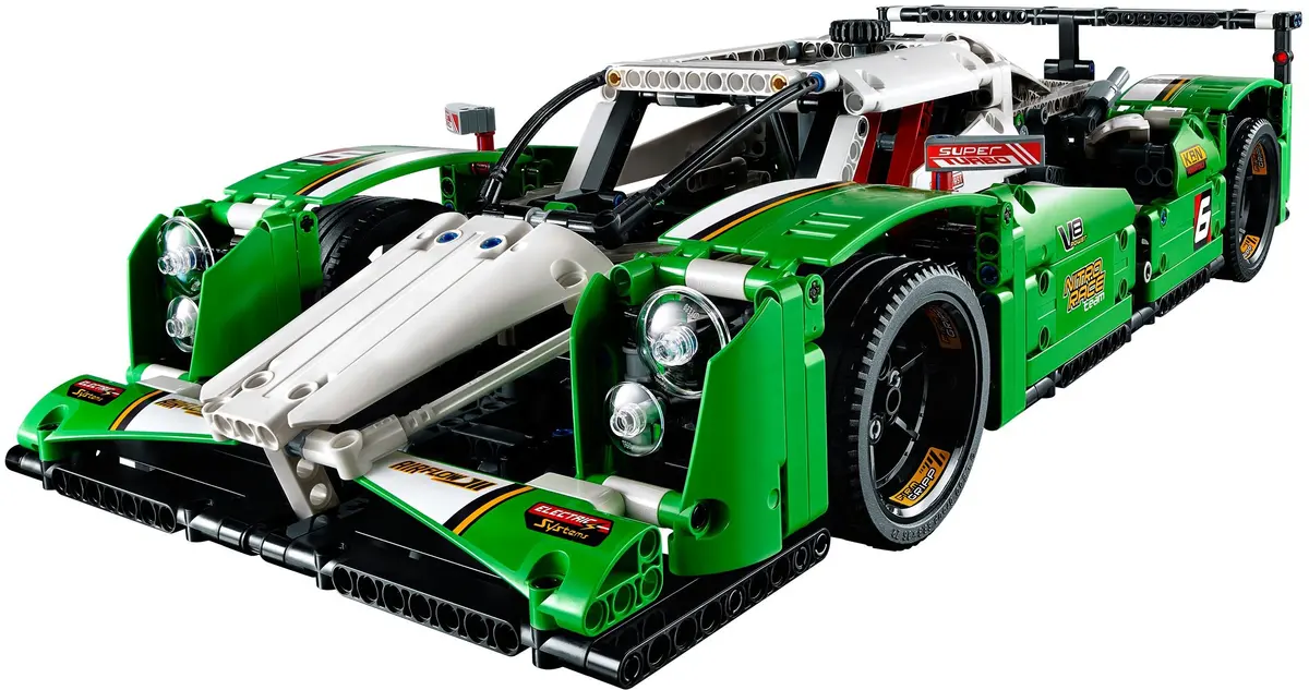 LEGO Technic 42039 24 Hours Race Car set, image 3