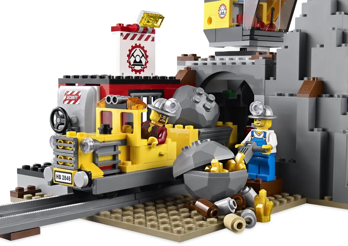 LEGO City 4204 The Mine set, image 3