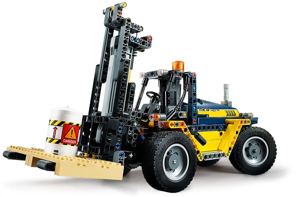 LEGO Technic 42079 Heavy Duty Forklift set, image 3