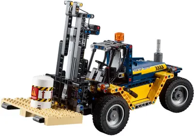LEGO Technic 42079 Heavy Duty Forklift set