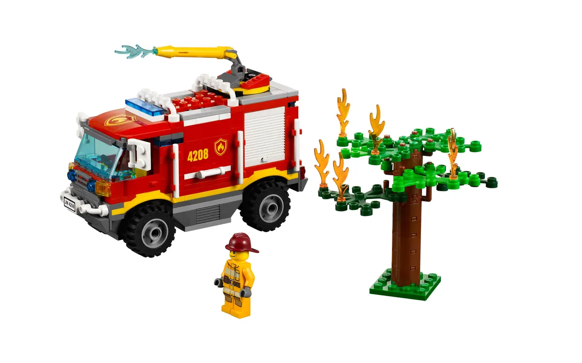 LEGO City 4208 Fire Truck set, image 3