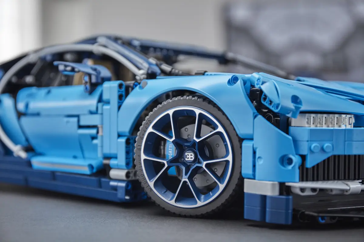 LEGO Technic 42083 Bugatti Chiron set, image 32