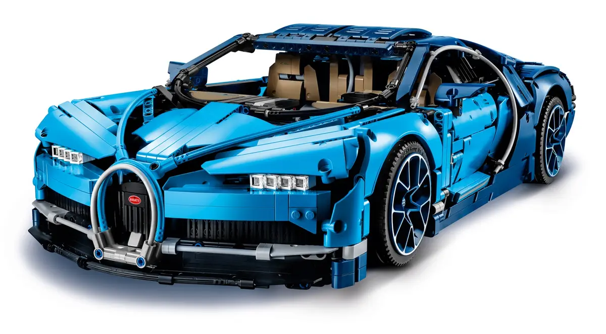LEGO Technic 42083 Bugatti Chiron set