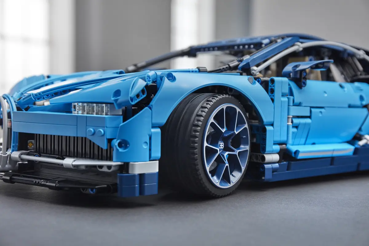 LEGO Technic 42083 Bugatti Chiron set, image 35