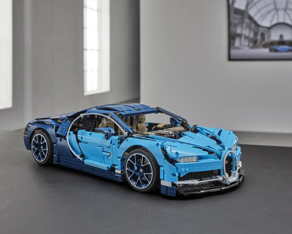 LEGO Technic 42083 Bugatti Chiron set, image 33